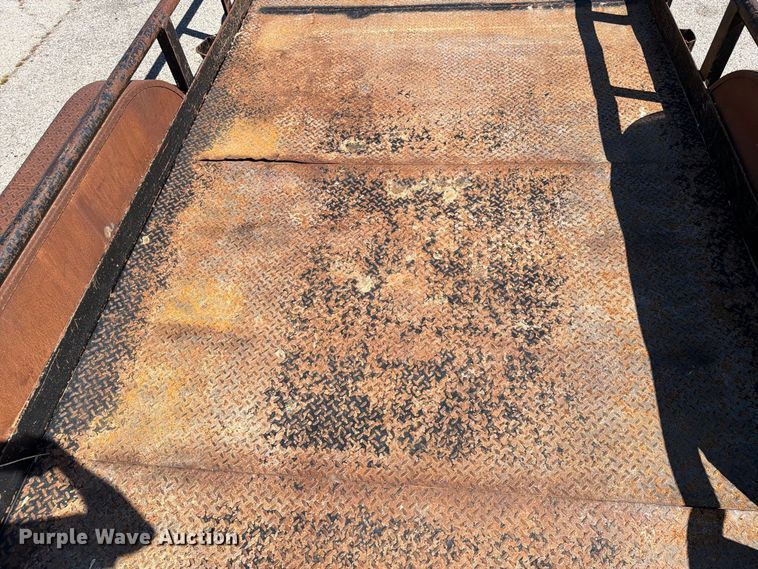 image for item FU1097 2015 Maxey utility trailer
