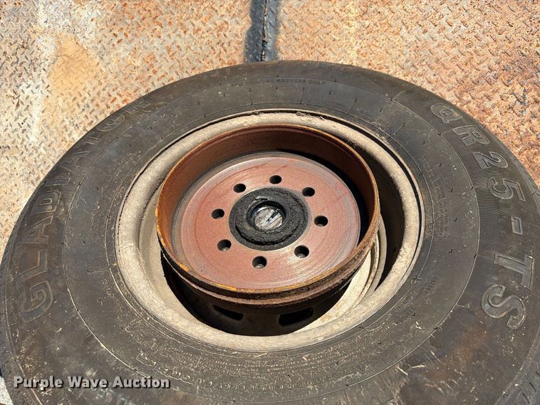 image for item FU1097 2015 Maxey utility trailer