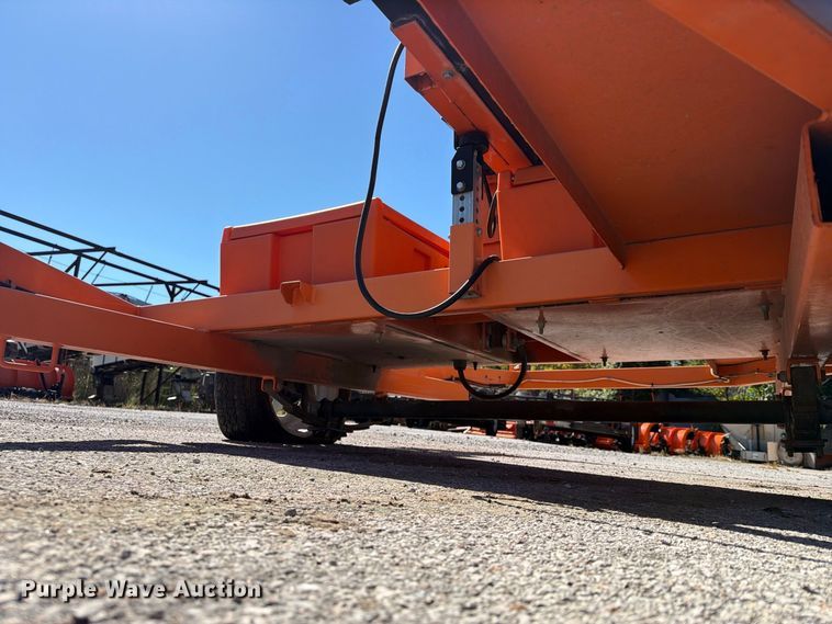 image for item FU1098 2015 VER-MAC message board trailer
