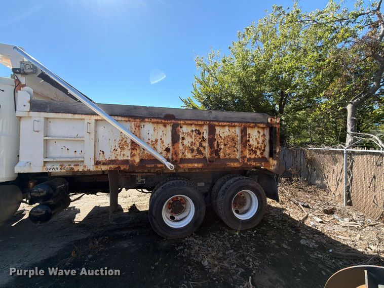 image for item FU1100 2016 Mack GU433 dump truck