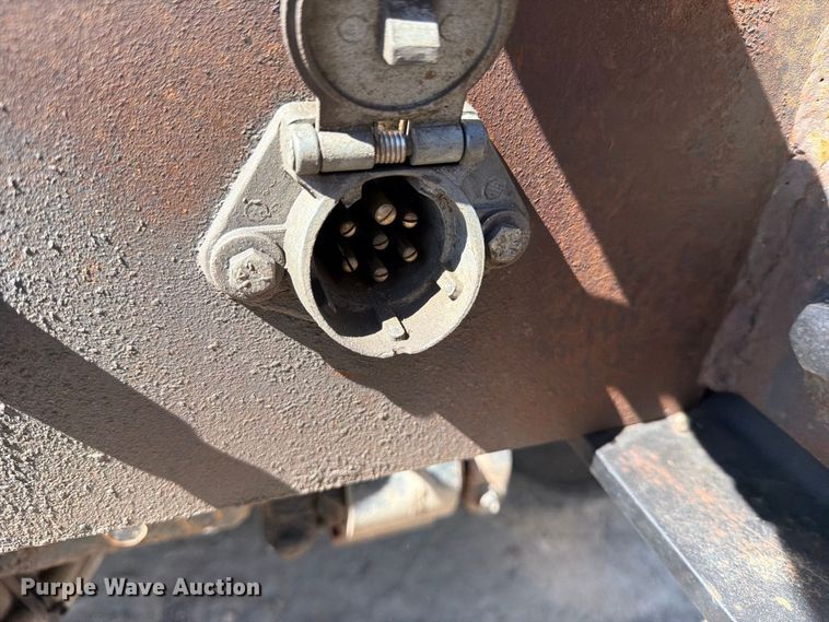 image for item FU1100 2016 Mack GU433 dump truck