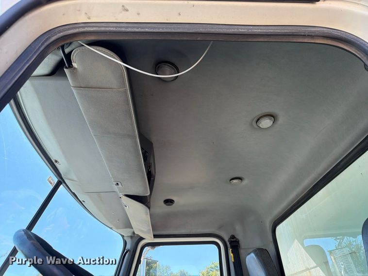 image for item FU1100 2016 Mack GU433 dump truck