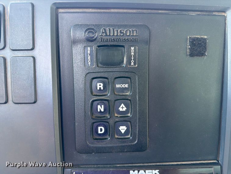 image for item FU1100 2016 Mack GU433 dump truck