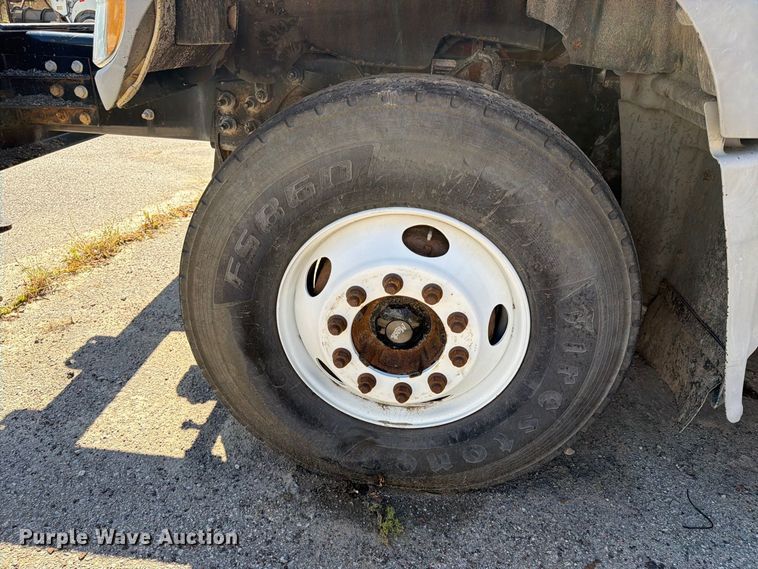 image for item FU1100 2016 Mack GU433 dump truck