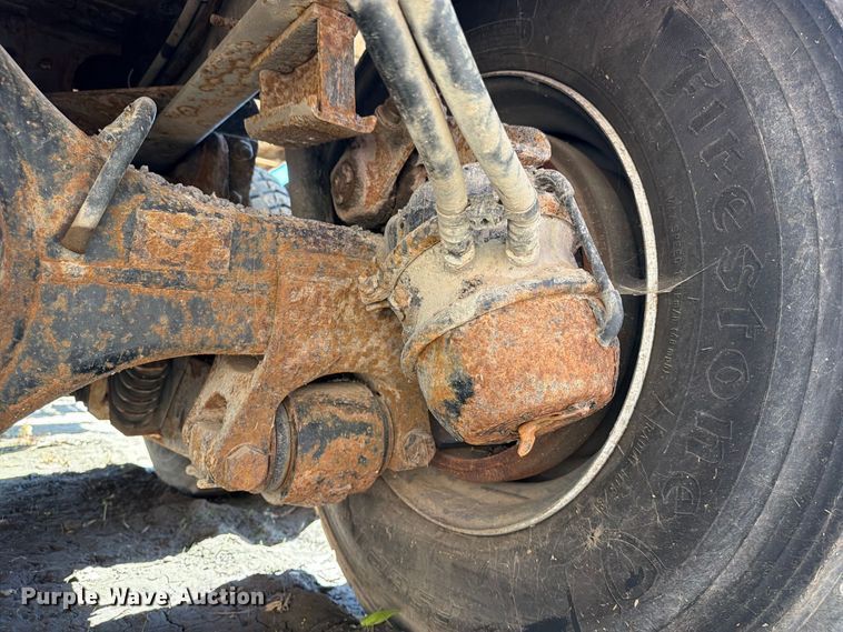 image for item FU1100 2016 Mack GU433 dump truck