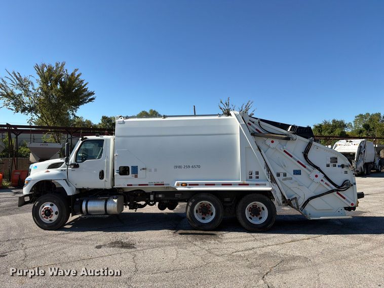 image for item FU1101 2020 International HV607 refuse truck