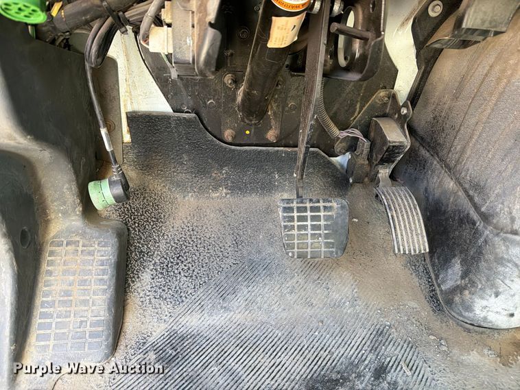 image for item FU1101 2020 International HV607 refuse truck