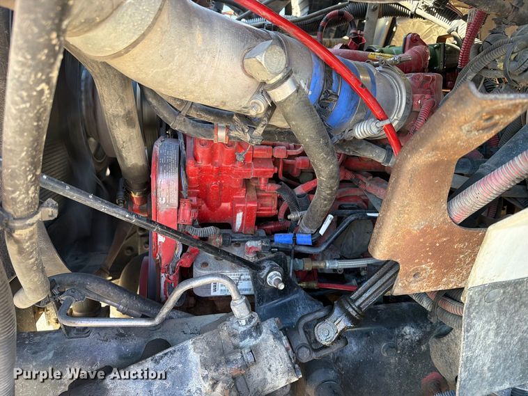 image for item FU1101 2020 International HV607 refuse truck