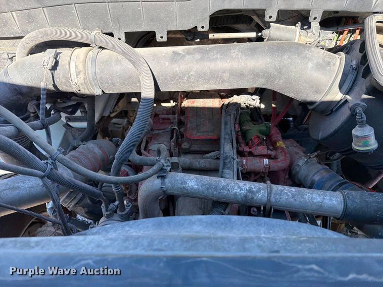 image for item FU1101 2020 International HV607 refuse truck