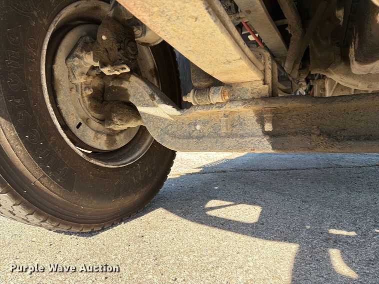 image for item FU1101 2020 International HV607 refuse truck
