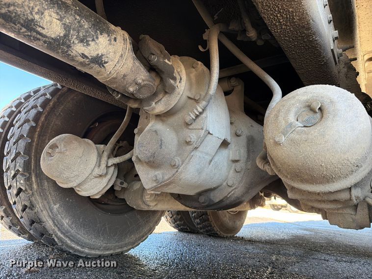 image for item FU1101 2020 International HV607 refuse truck