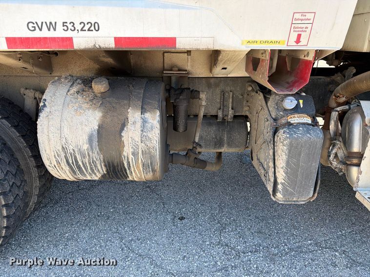 image for item FU1102 2017 Freightliner M2 refuse truck
