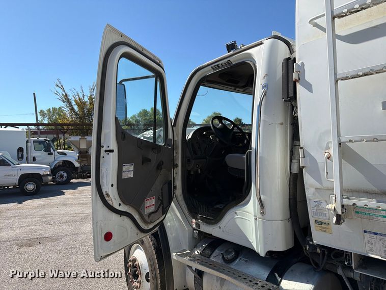 image for item FU1102 2017 Freightliner M2 refuse truck
