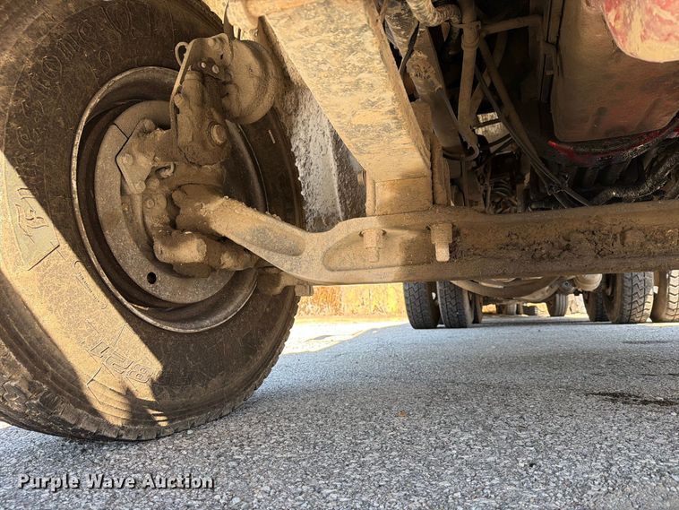 image for item FU1102 2017 Freightliner M2 refuse truck