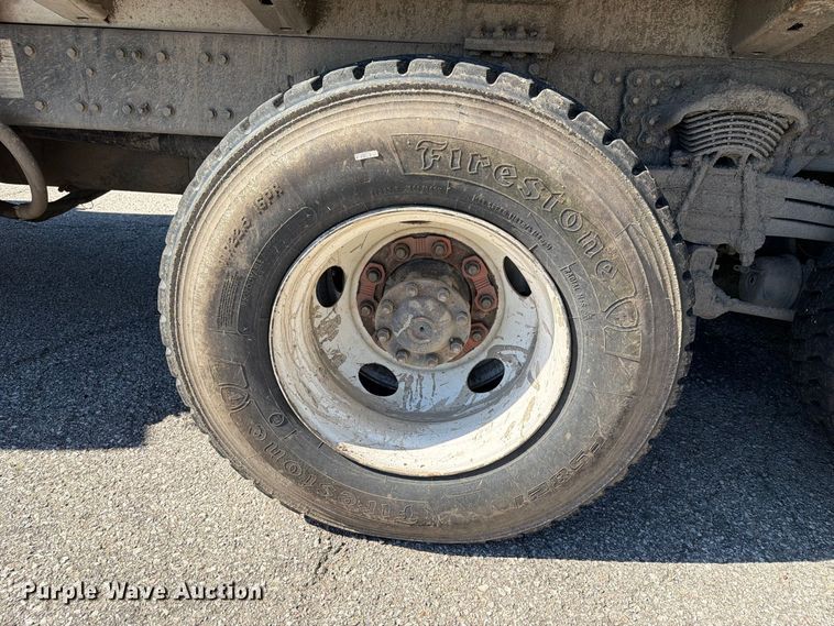 image for item FU1102 2017 Freightliner M2 refuse truck