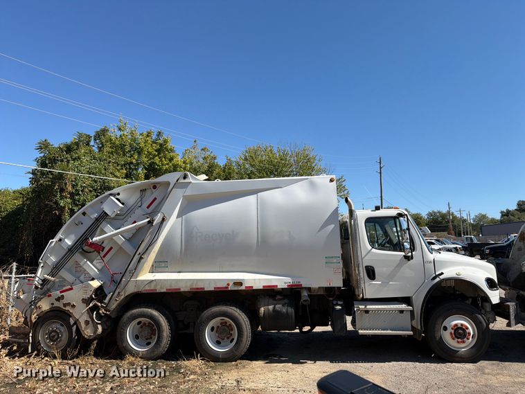 image for item FU1103 2017 Freightliner Business Class M2 refuse truck