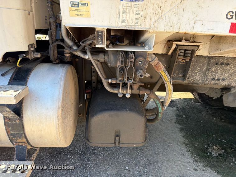 image for item FU1103 2017 Freightliner Business Class M2 refuse truck