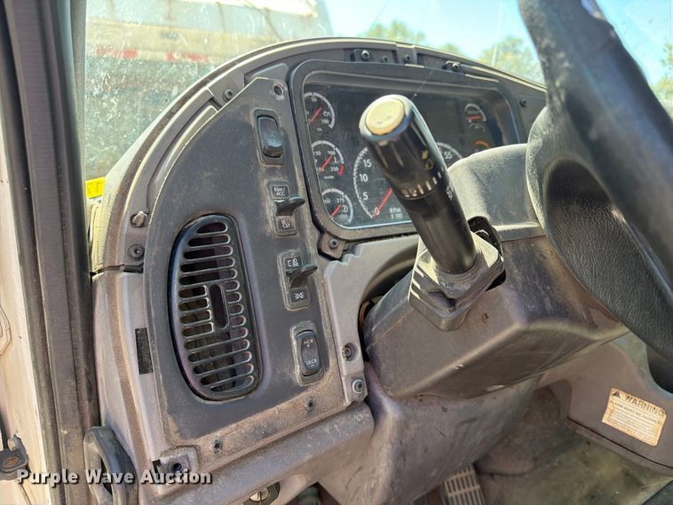 image for item FU1103 2017 Freightliner Business Class M2 refuse truck