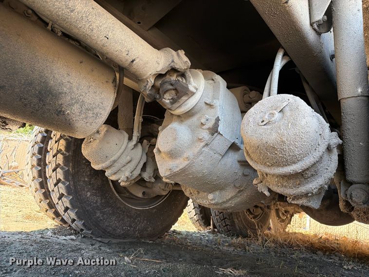 image for item FU1103 2017 Freightliner Business Class M2 refuse truck