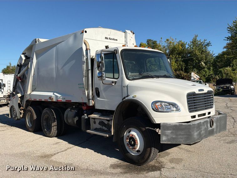 image for item FU1104 2017 Freightliner Business Class M2 refuse truck