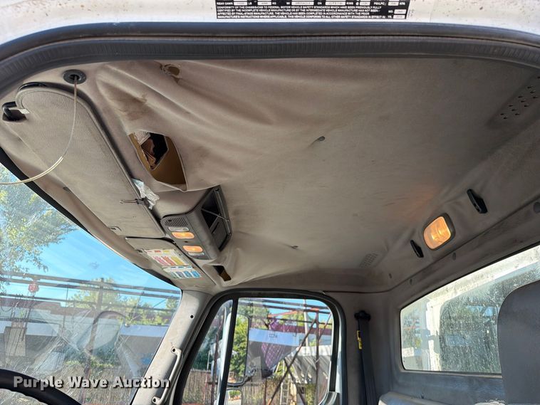 image for item FU1104 2017 Freightliner Business Class M2 refuse truck