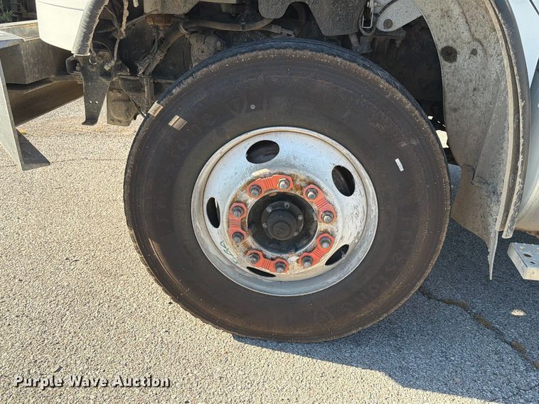 image for item FU1104 2017 Freightliner Business Class M2 refuse truck