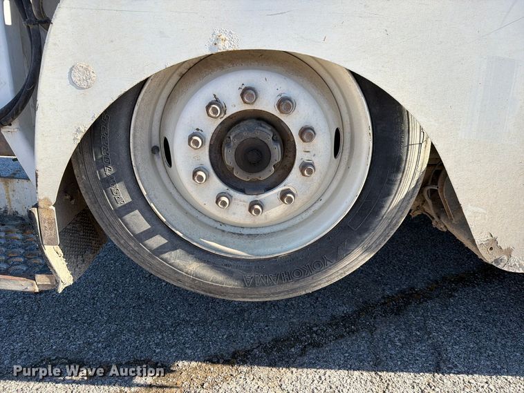 image for item FU1104 2017 Freightliner Business Class M2 refuse truck