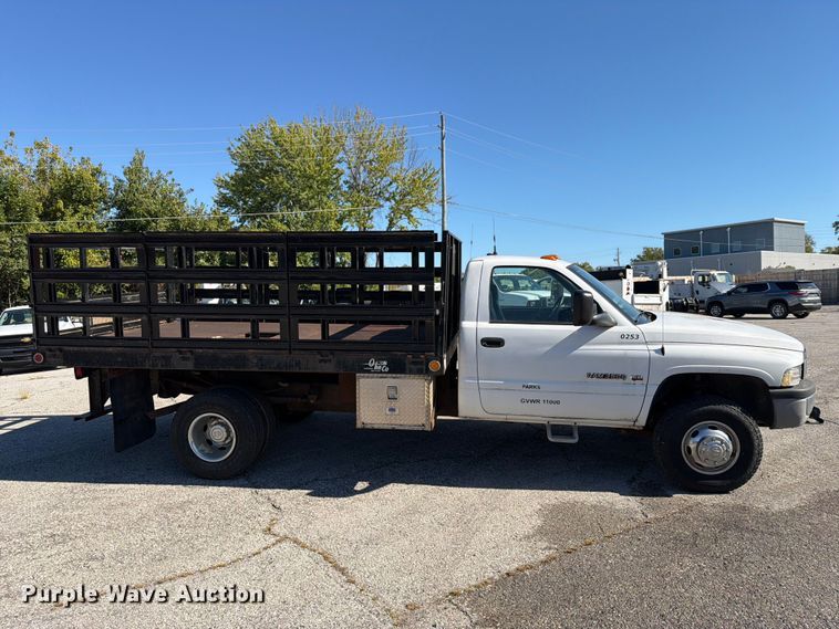 image for item FU1105 2002 Dodge Ram 3500 flatbed pickup truck