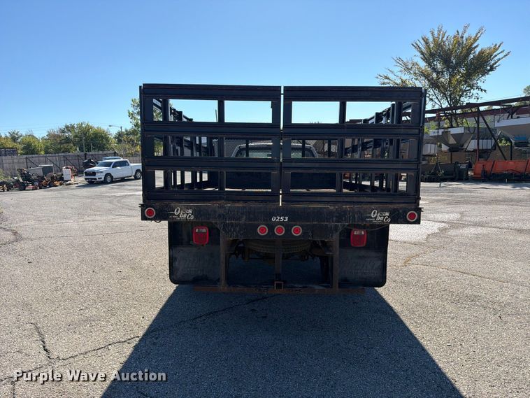 image for item FU1105 2002 Dodge Ram 3500 flatbed pickup truck
