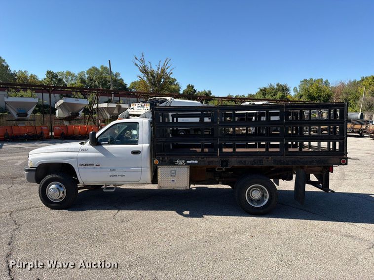 image for item FU1105 2002 Dodge Ram 3500 flatbed pickup truck