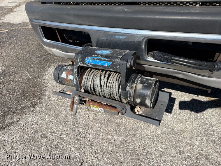 image for item FU1105 2002 Dodge Ram 3500 flatbed pickup truck