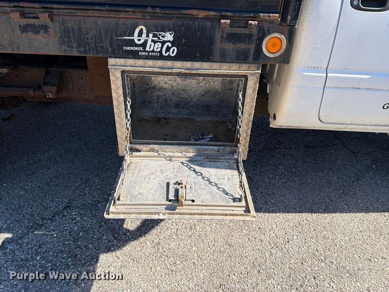 image for item FU1105 2002 Dodge Ram 3500 flatbed pickup truck