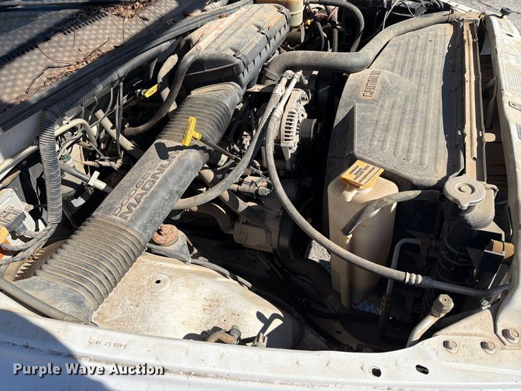 image for item FU1105 2002 Dodge Ram 3500 flatbed pickup truck