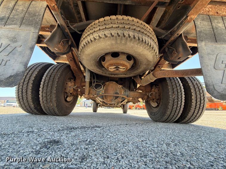 image for item FU1105 2002 Dodge Ram 3500 flatbed pickup truck
