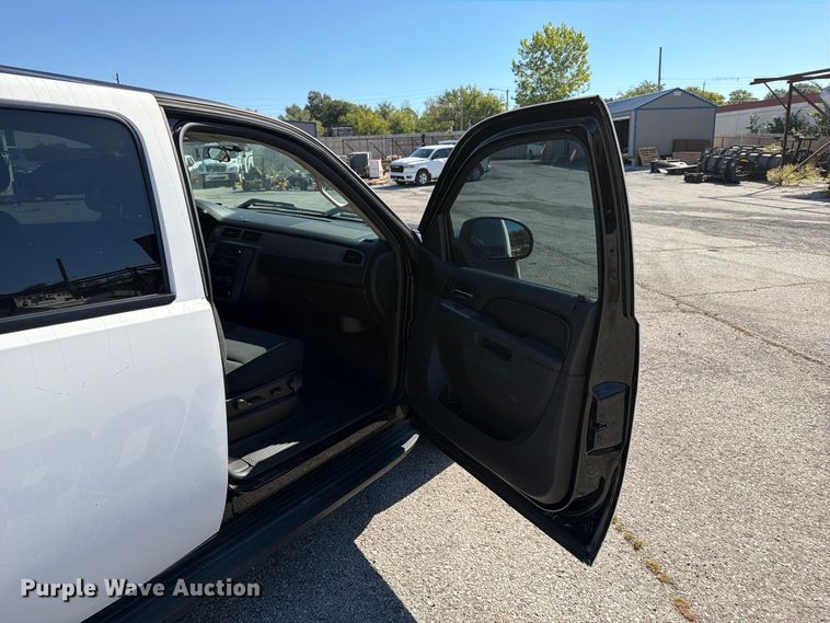 image for item FU1106 2014 Chevrolet Tahoe Police SUV