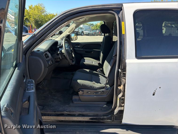 image for item FU1108 2013 Chevrolet Tahoe Police SUV
