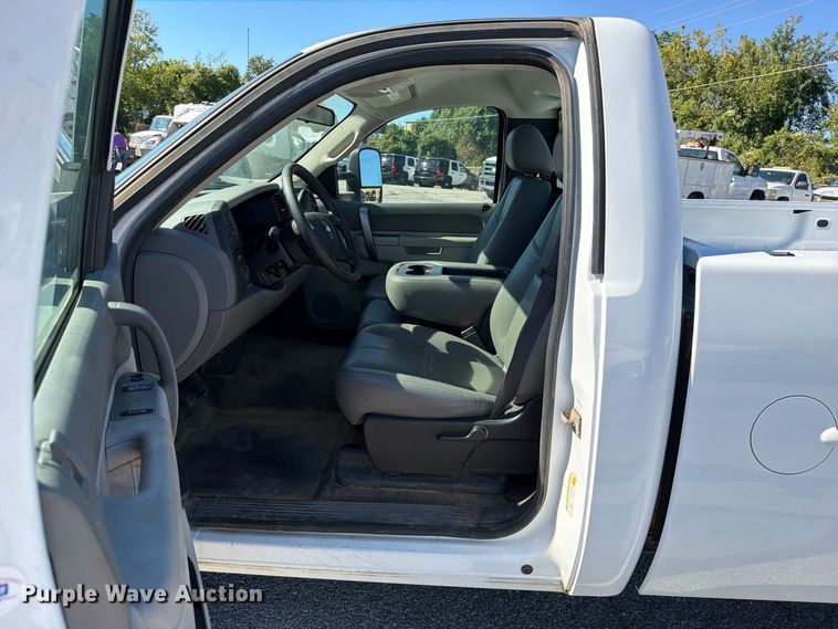 image for item FU1109 2012 Chevrolet Silverado 1500 pickup truck