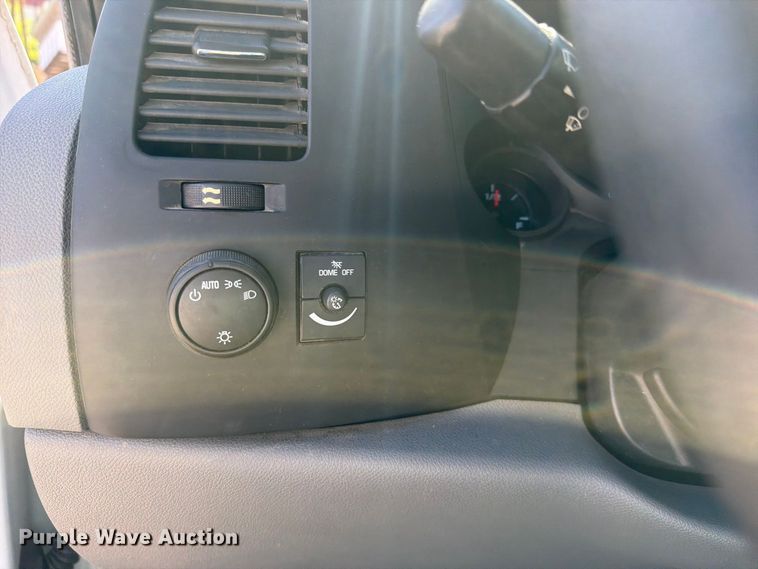 image for item FU1109 2012 Chevrolet Silverado 1500 pickup truck
