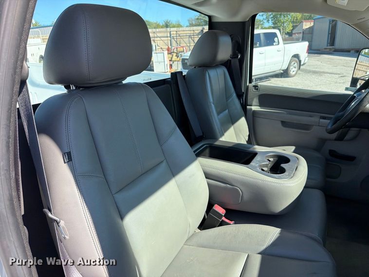 image for item FU1109 2012 Chevrolet Silverado 1500 pickup truck