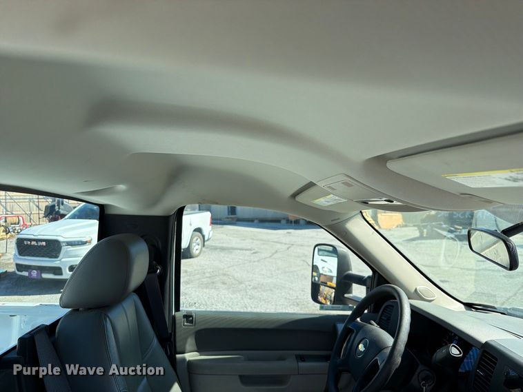image for item FU1109 2012 Chevrolet Silverado 1500 pickup truck
