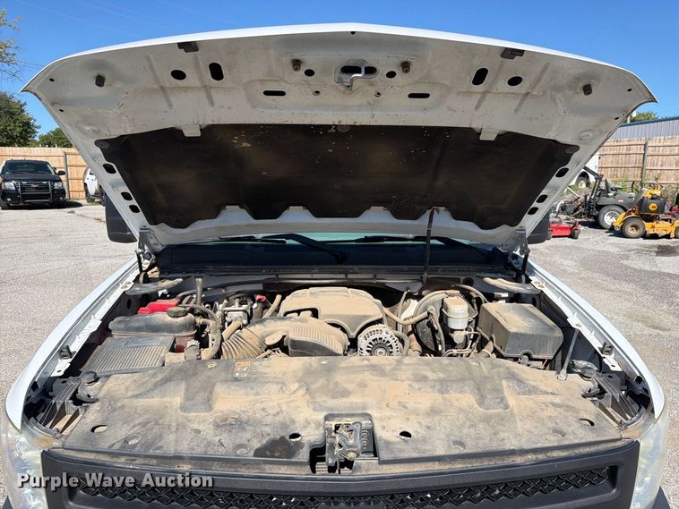 image for item FU1109 2012 Chevrolet Silverado 1500 pickup truck