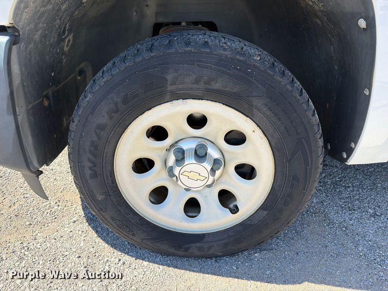 image for item FU1109 2012 Chevrolet Silverado 1500 pickup truck