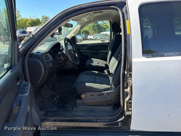 image for item FU1110 2013 Chevrolet Tahoe Police SUV