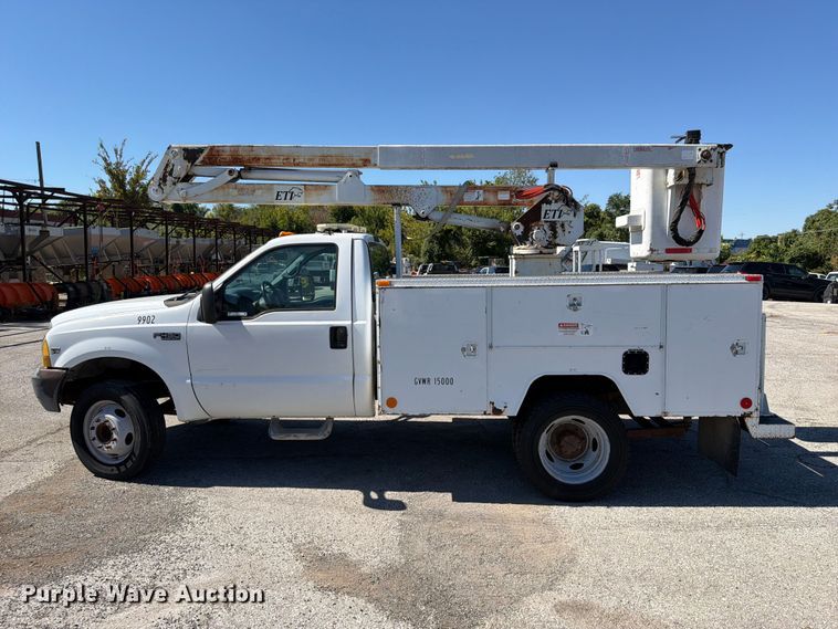 image for item FU1111 1999 Ford F450 Super Duty bucket truck