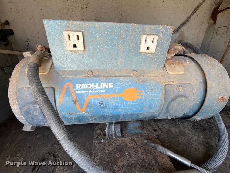 image for item FU1111 1999 Ford F450 Super Duty bucket truck