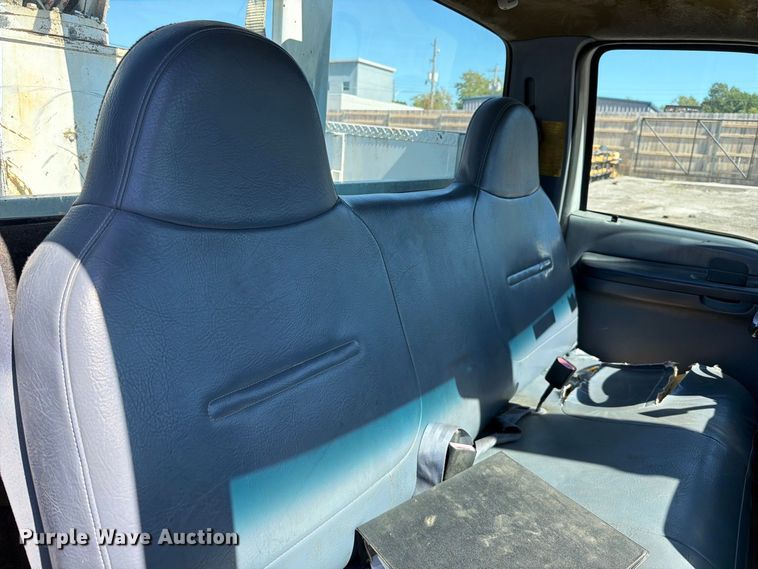 image for item FU1111 1999 Ford F450 Super Duty bucket truck
