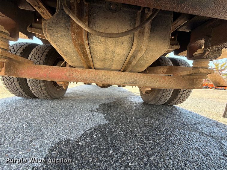 image for item FU1111 1999 Ford F450 Super Duty bucket truck
