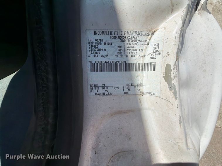 image for item FU1111 1999 Ford F450 Super Duty bucket truck