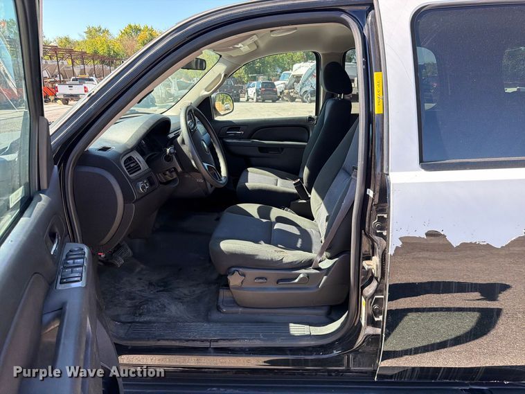 image for item FU1112 2013 Chevrolet Tahoe Police SUV