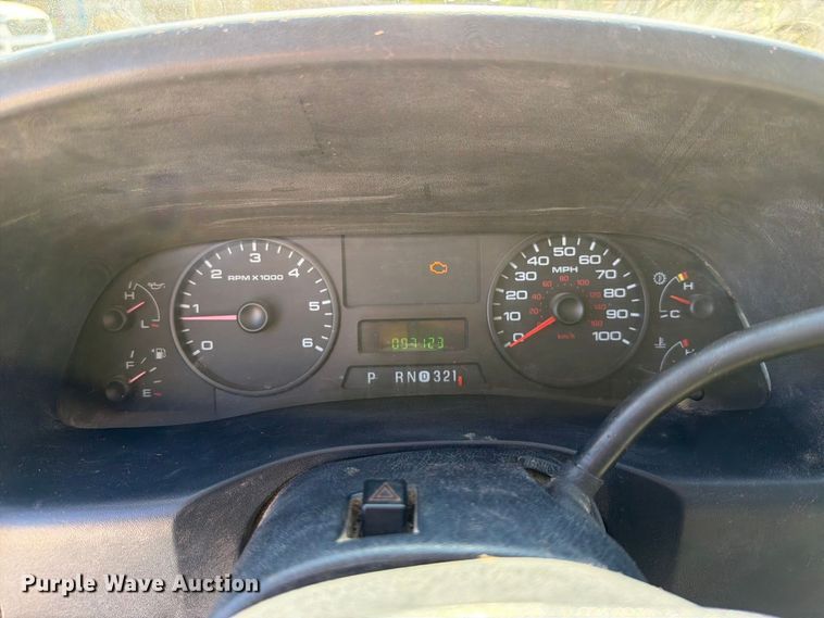 image for item FU1114 2006 Ford F350 Super Duty Crew Cab pickup truck